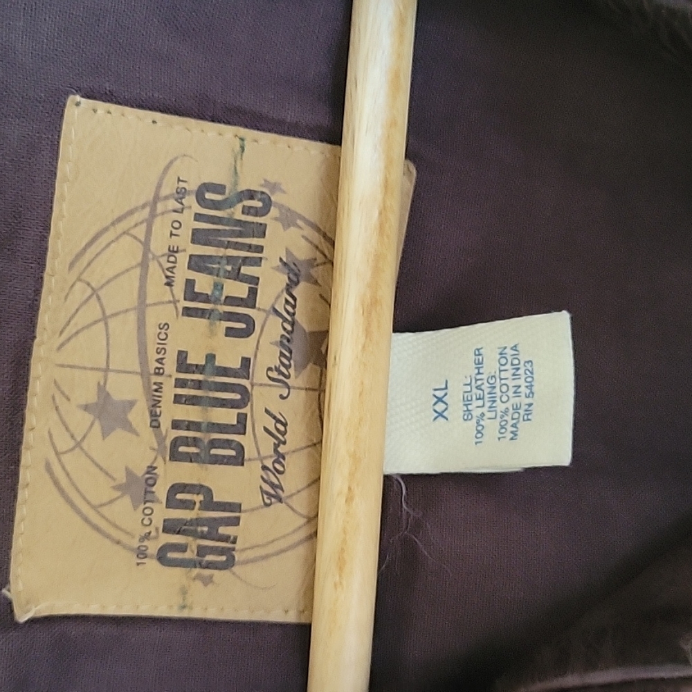 leather jacket - Picture 3 of 4